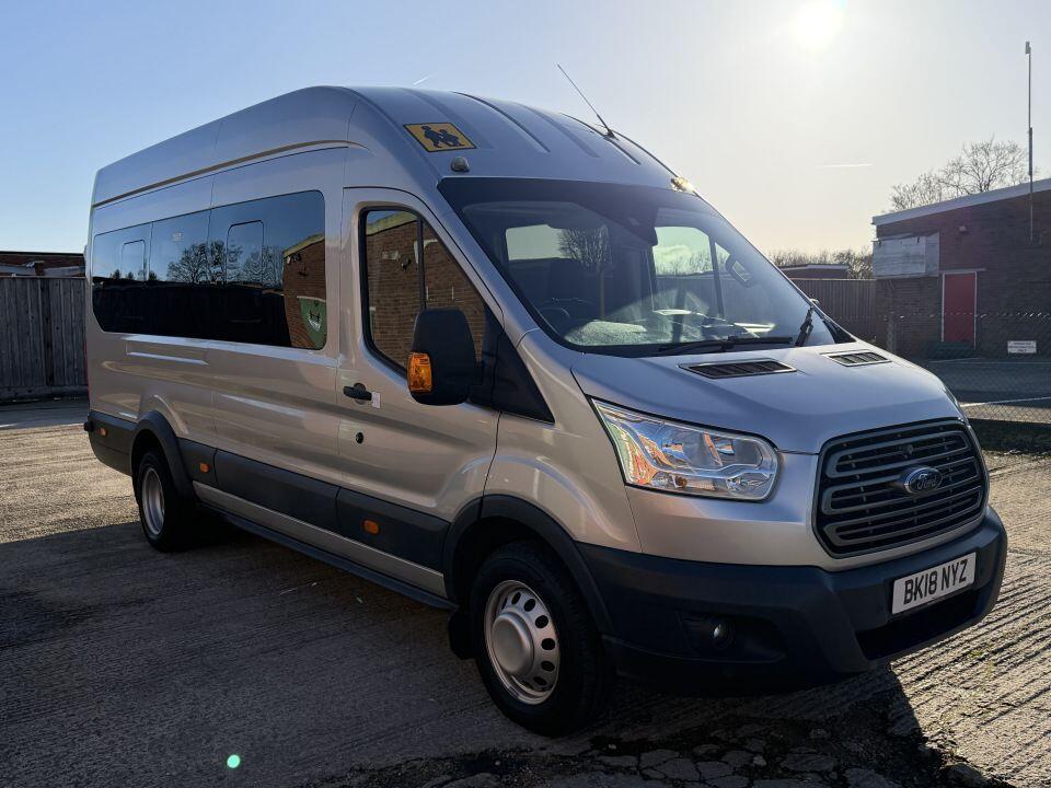 Ford Transit image 8